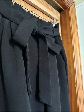 Flirtatious Black Paperbag Waist Tie Belt Tapered Pants M